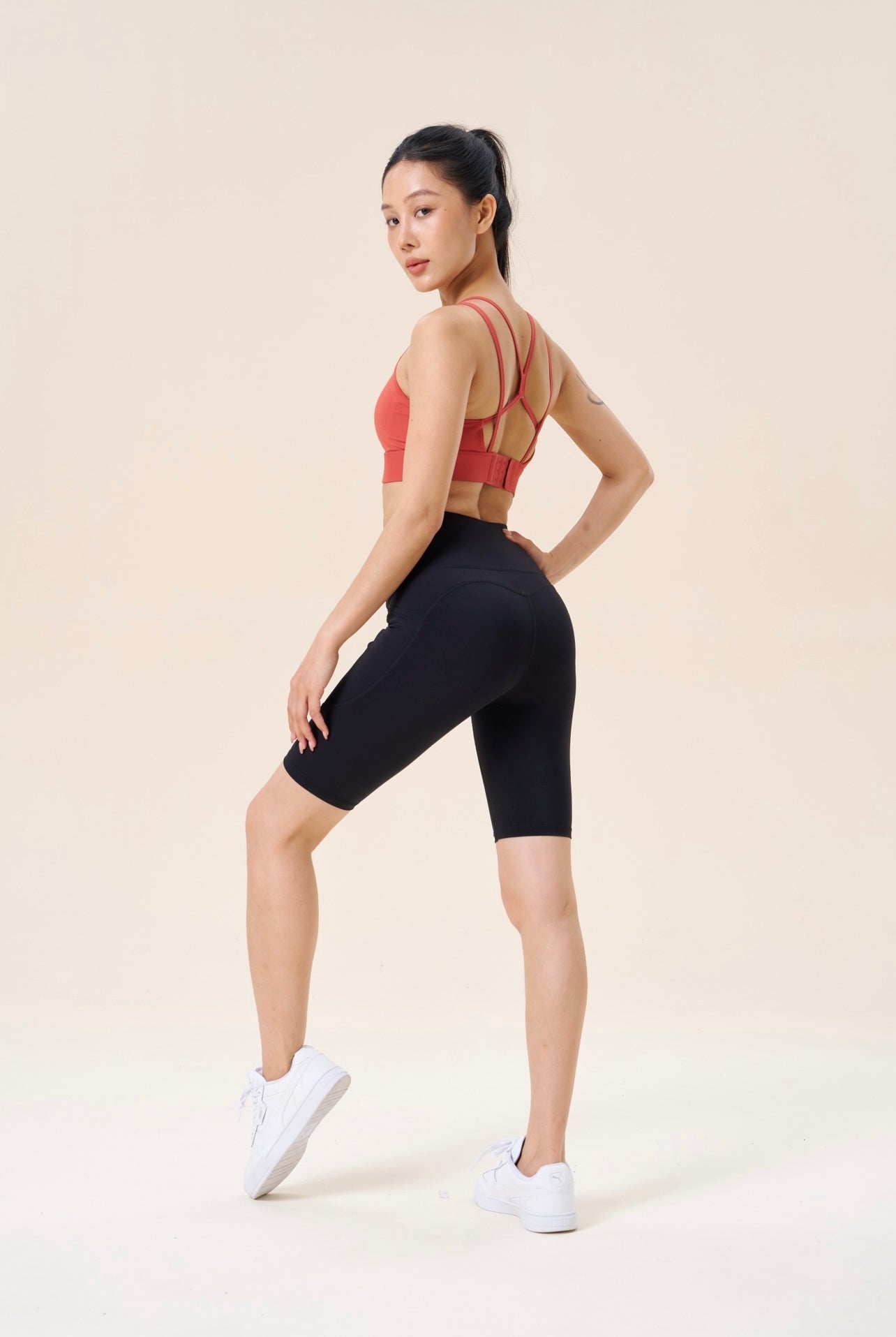 CYCLING SHORTS WITH POCKETS