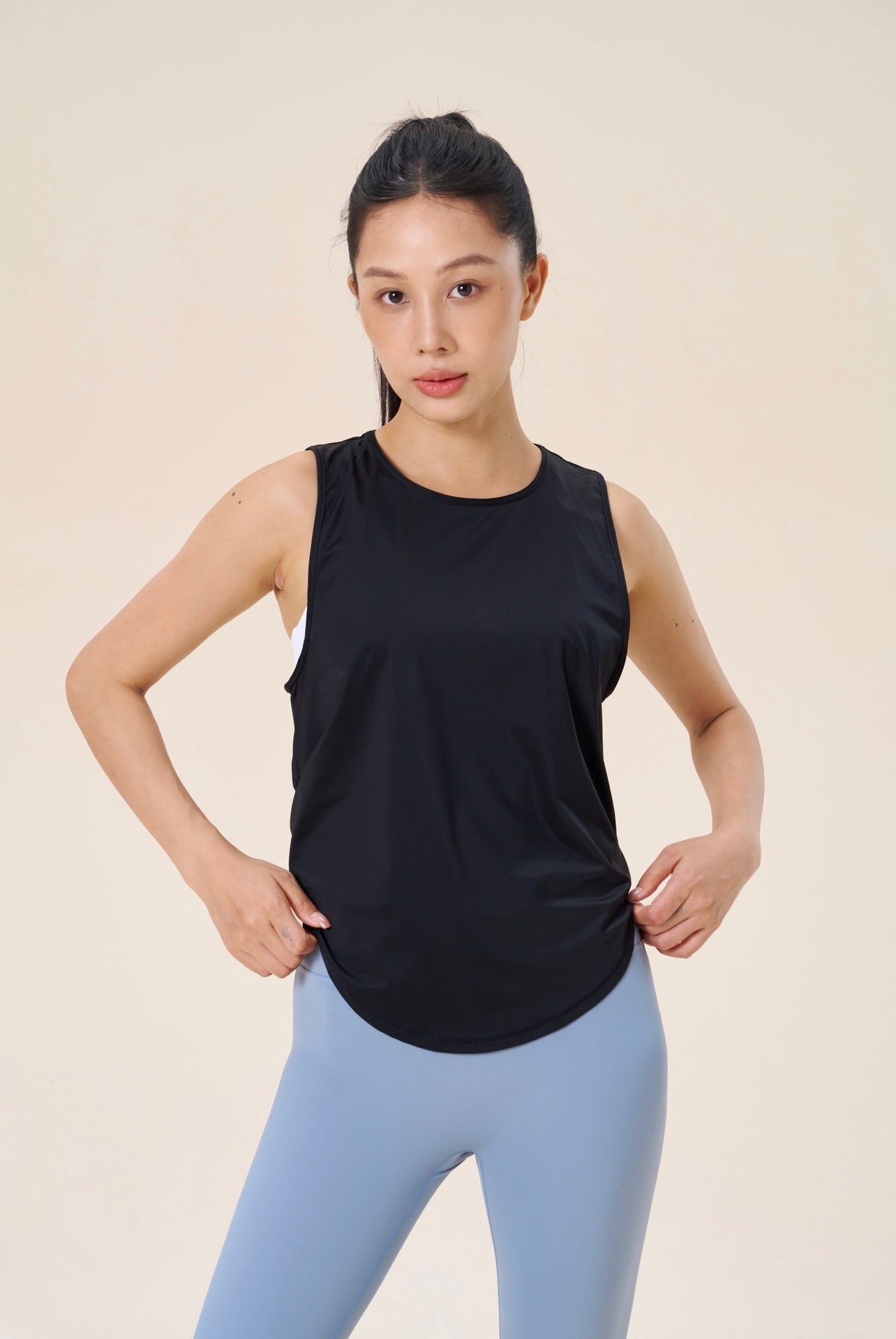 SLEEVELESS VEST TOP