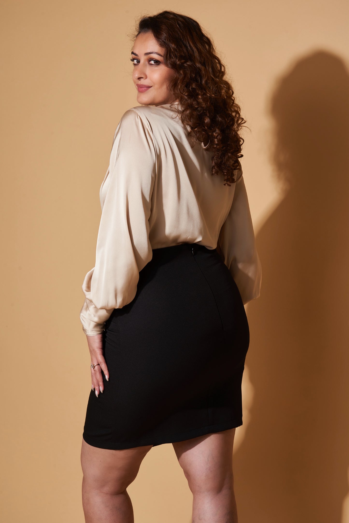 CHAIN DETAIL SKIRT