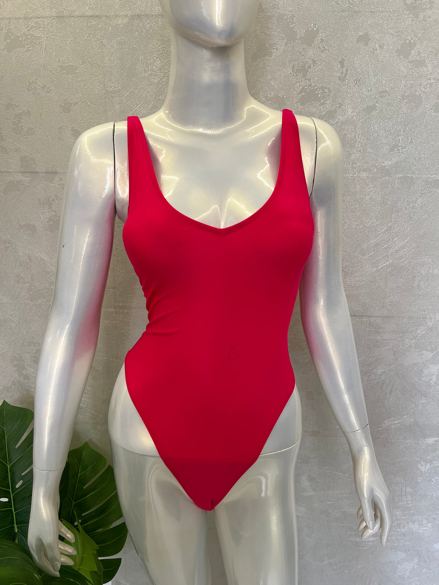 PADDED HIGH CUT SWIMSUIT