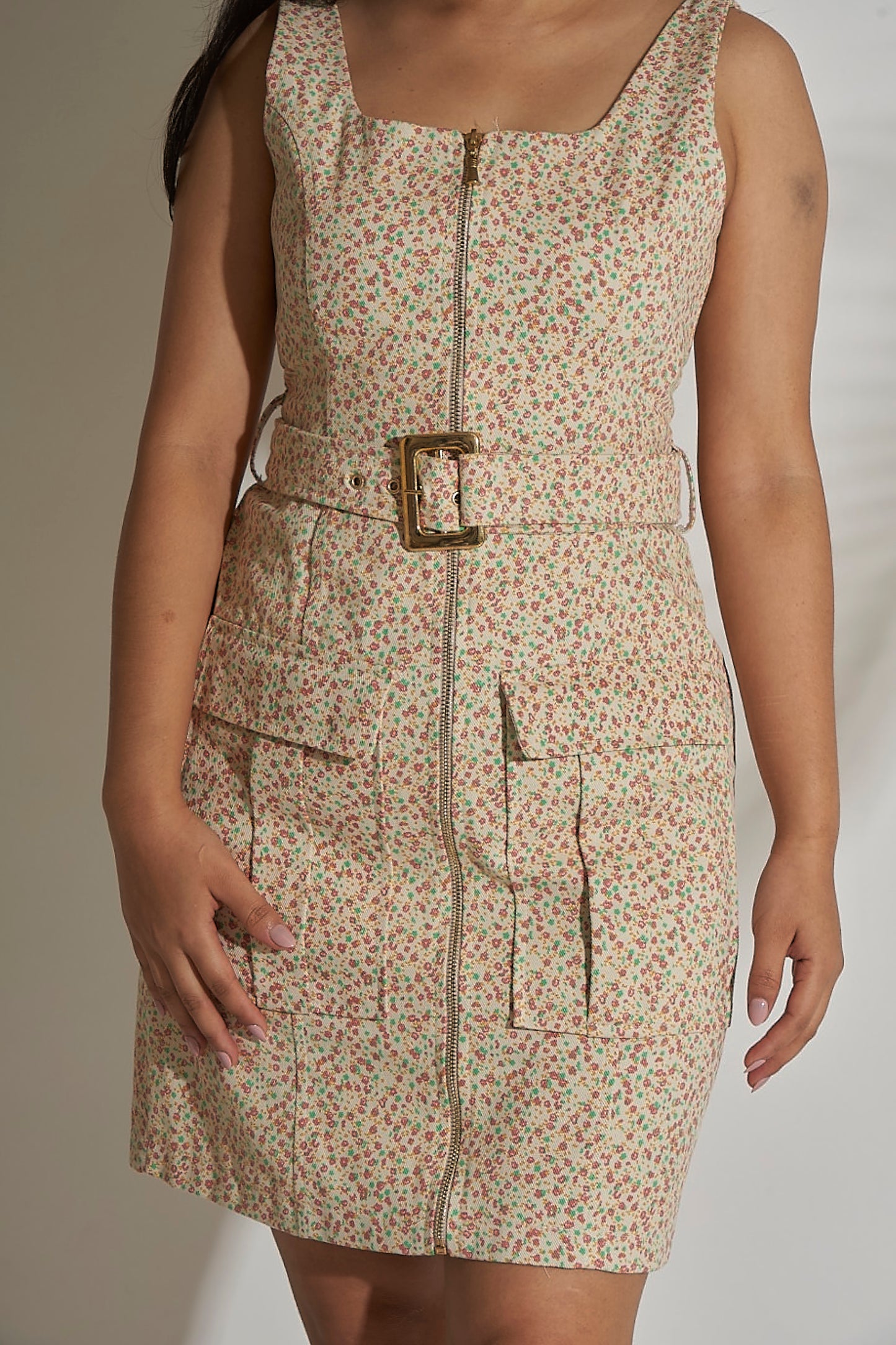 FLORAL PRINT BELTED DRESS