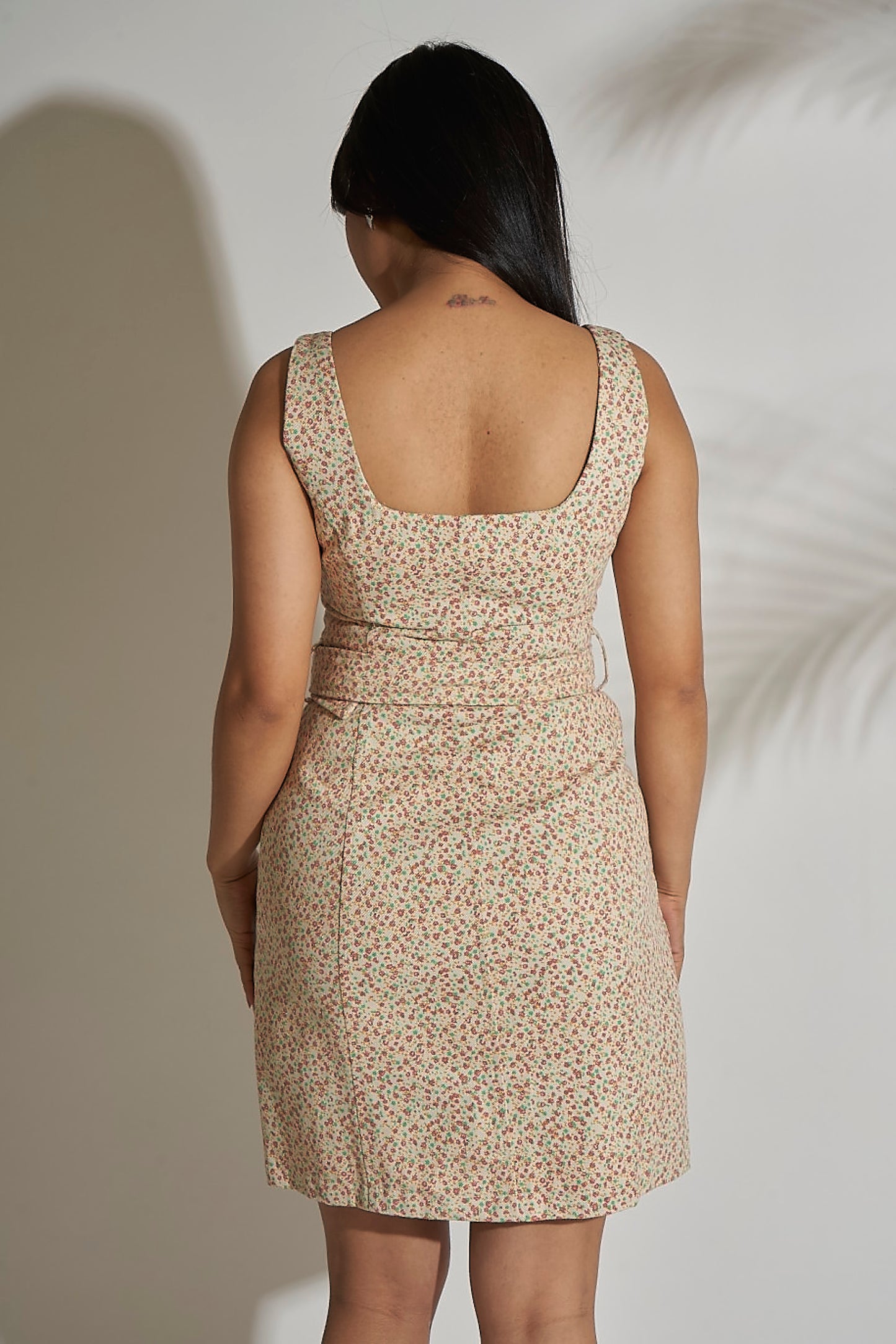 FLORAL PRINT BELTED DRESS