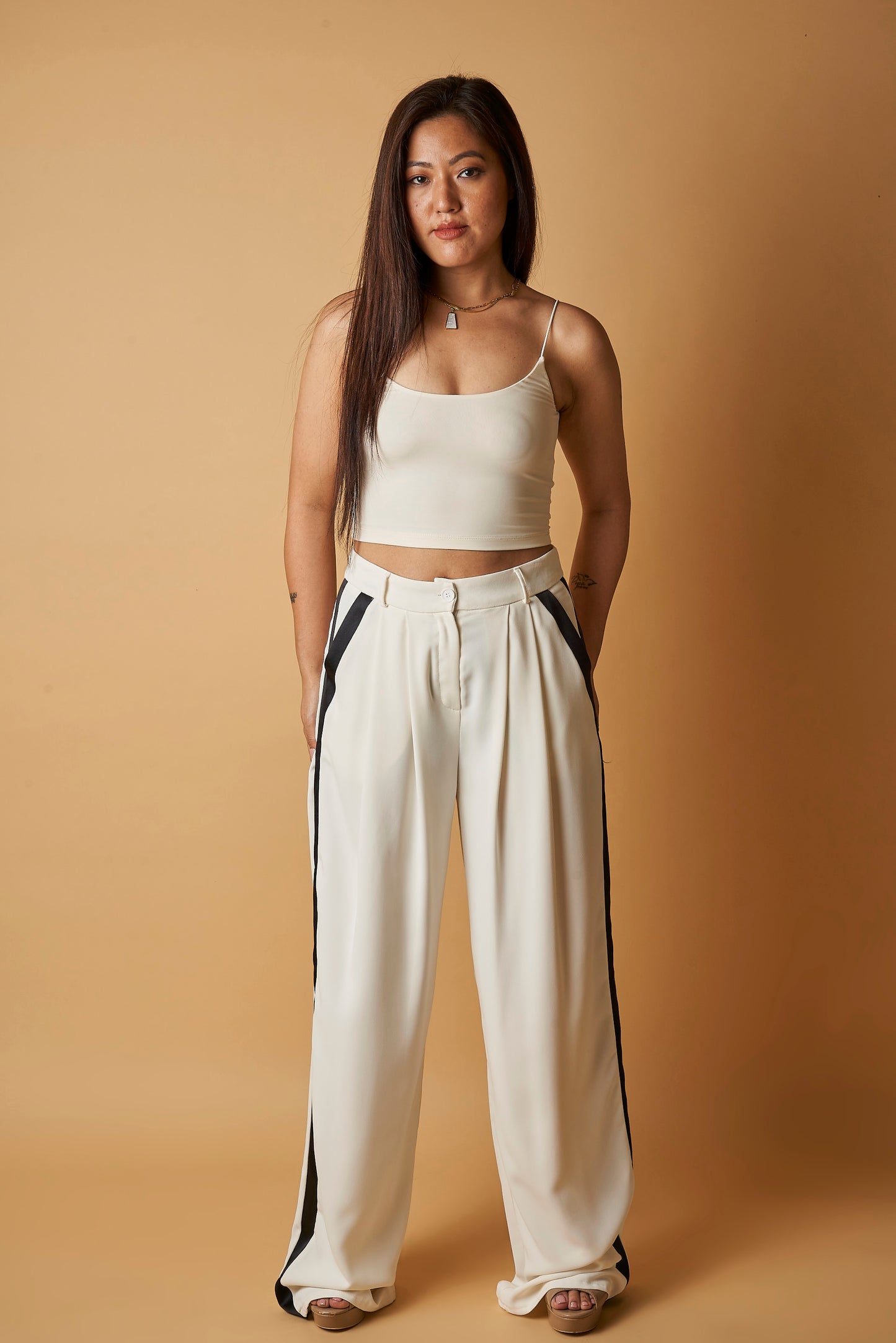 SOLID PLEATED PANTS WITH SIDE STRIPES