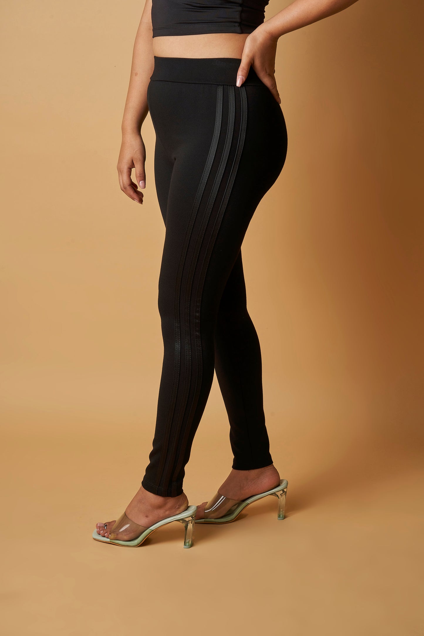 BASIC LEGGINGS