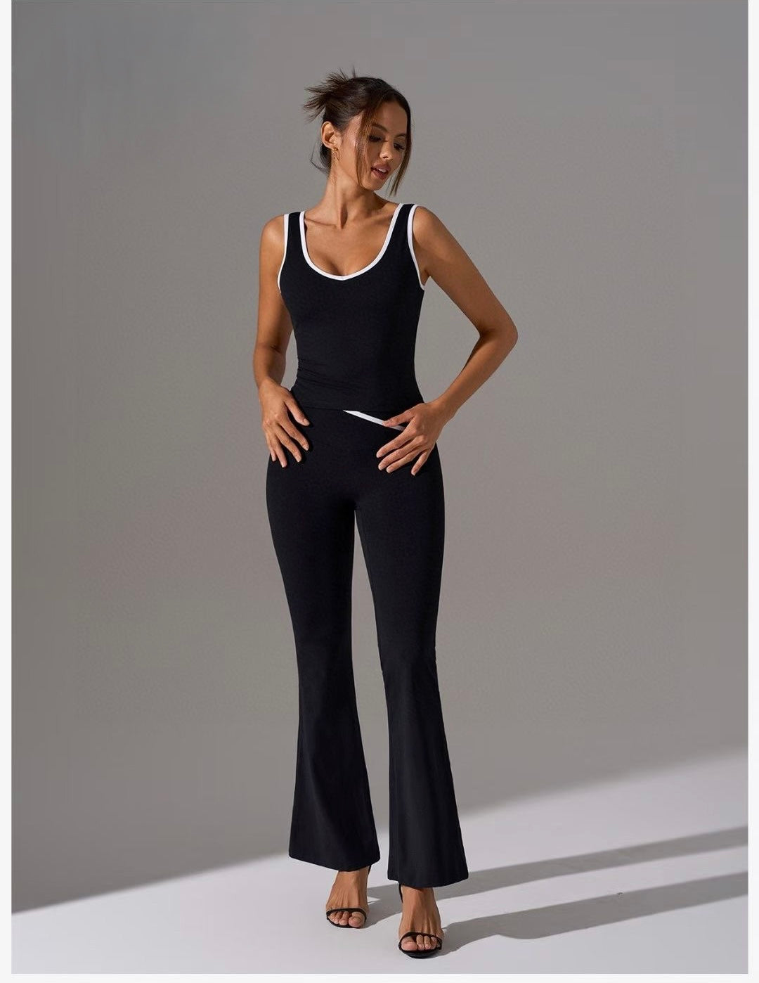 FLARED PANTS SLEEVELESS SET