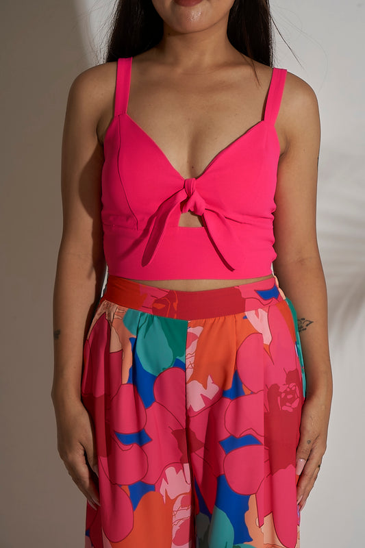 CROP TOP WITH FRONT KNOT