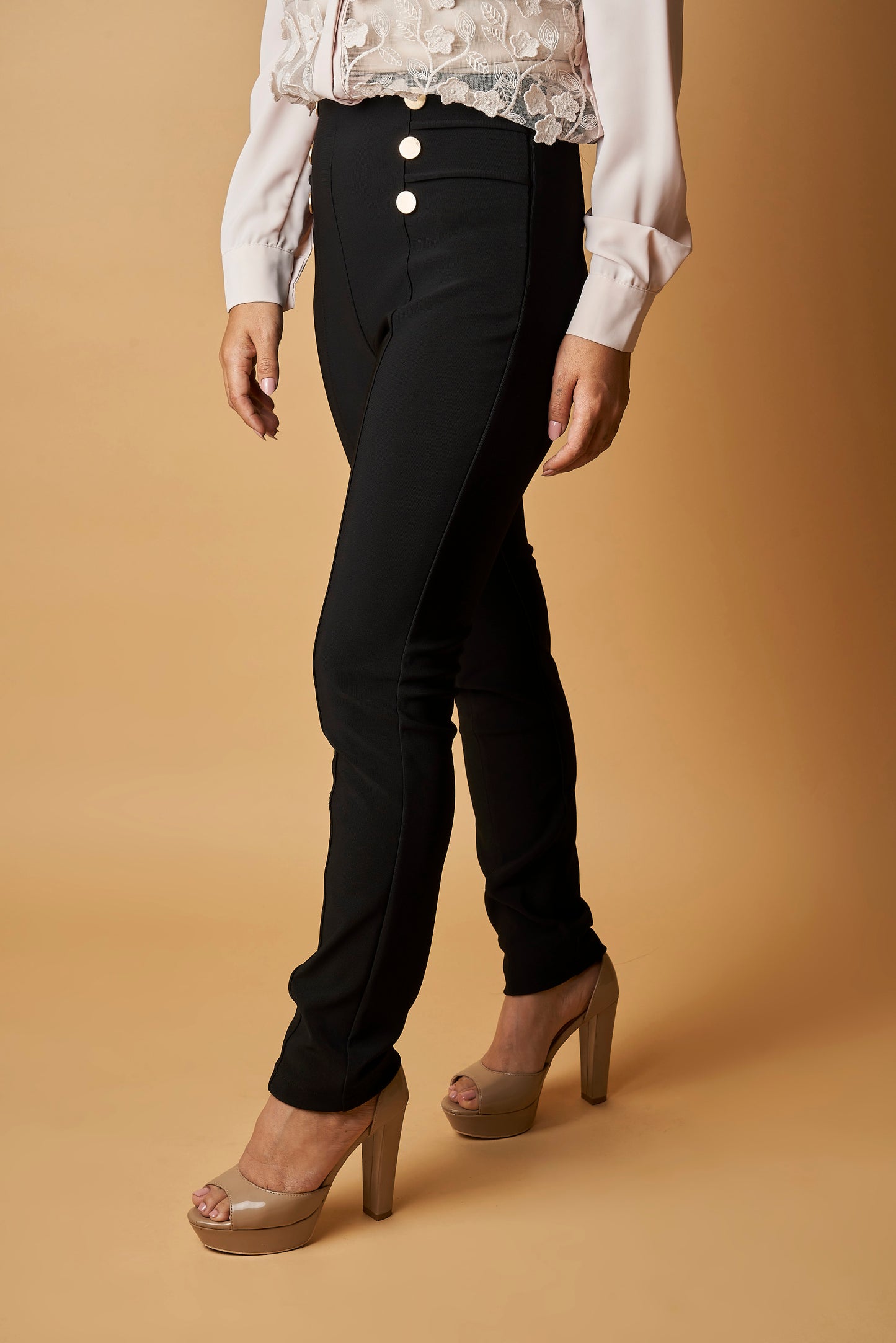 LEGGINGS WITH BUTTONS